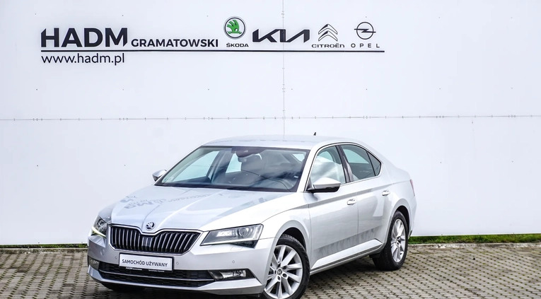 Skoda Superb cena 79900 przebieg: 135338, rok produkcji 2019 z Moryń małe 92